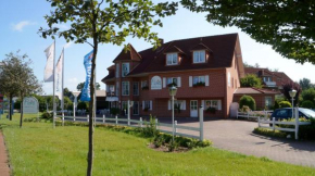 Отель Hotel Flora  Херцлаке